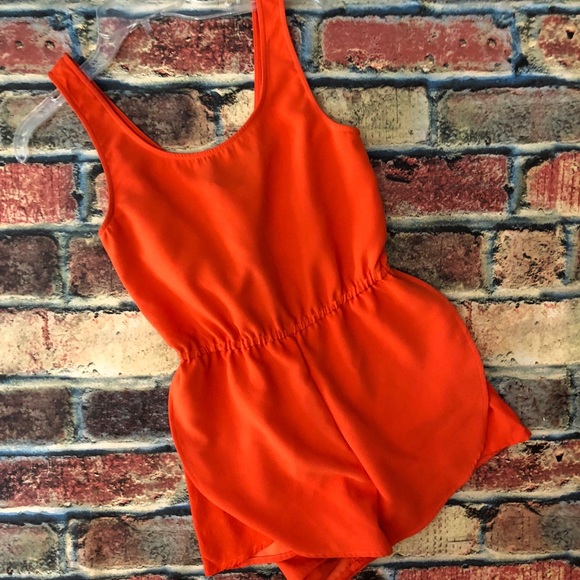 Mink Pink Romper - Picture 2 of 2